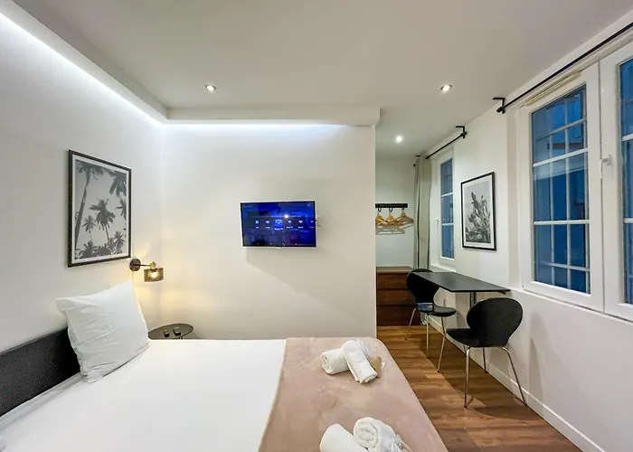 Urbanflat 204 - Beautiful In The Center Of